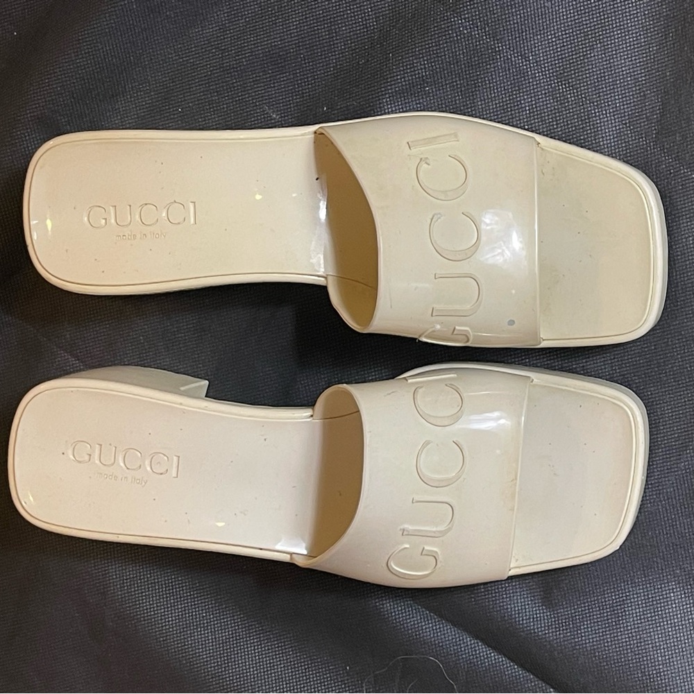 Gucci Women's Cream Platform Mules - Picture 2 of 5